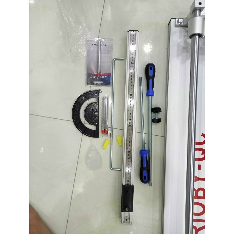 Bàn Cắt Gạch Ryobi QC-800
