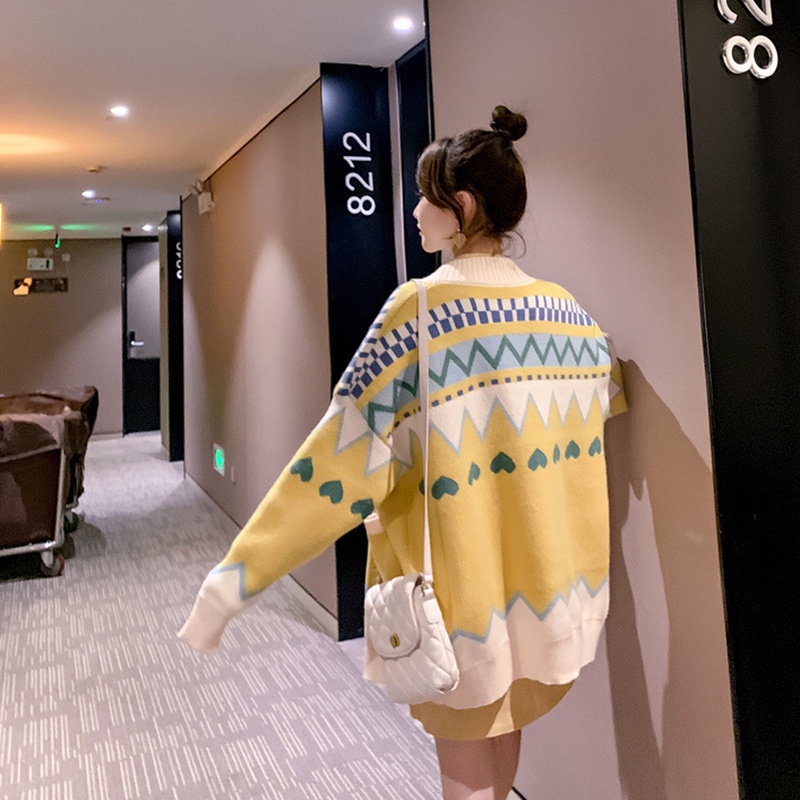 Áo sweater cardigan IELGY vải dày in họa tiết trái tim dáng rộng dễ mặc phong cách Hàn Quốc dành cho bạn nữ