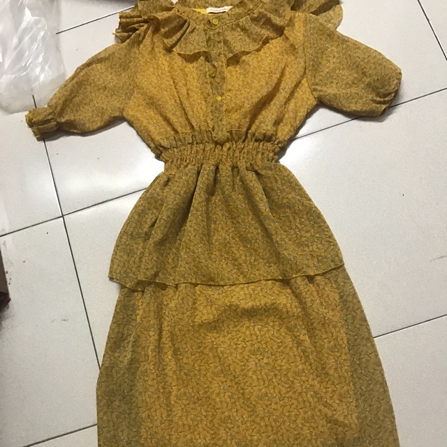 Váy hoa cổ smi