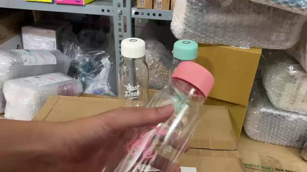 Bình nước Lock&Lock Milky dung tích 500ml nhựa PET BPA Free HAP654 - BABYHOPSG | BigBuy360 - bigbuy360.vn