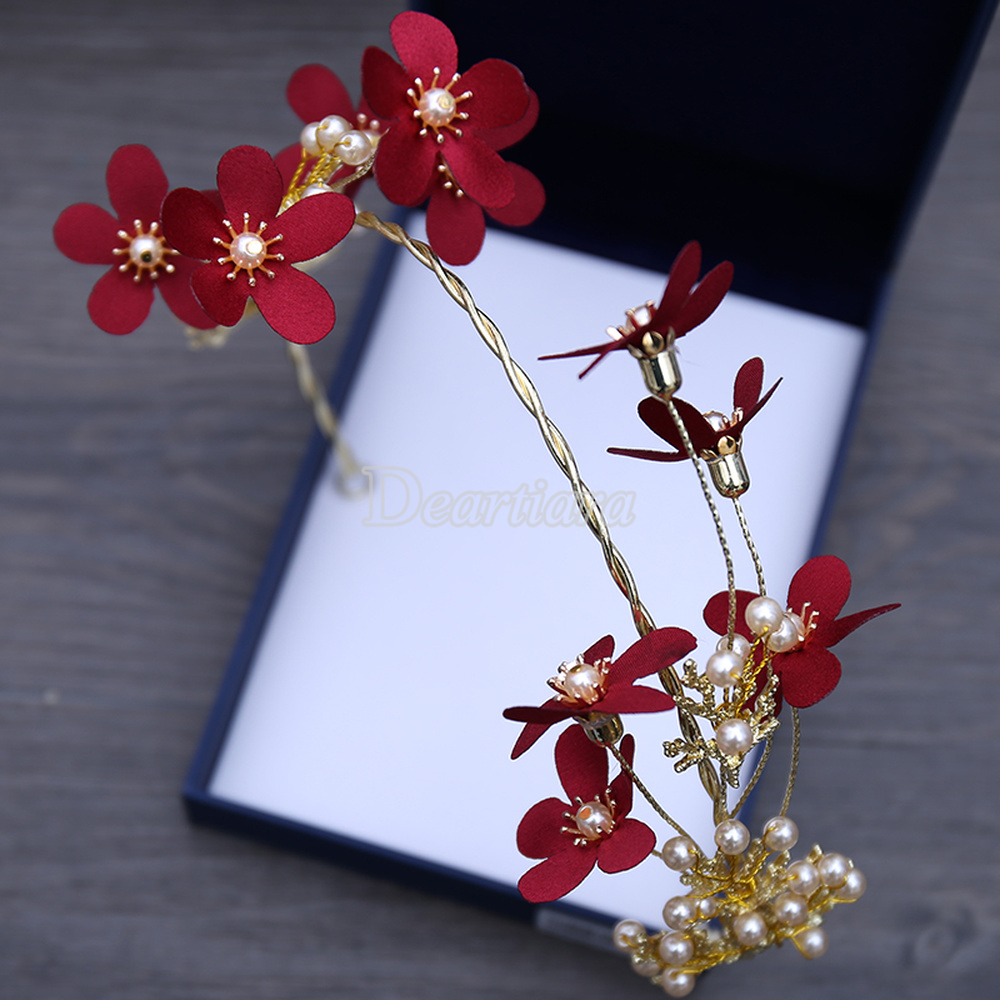 Băng đô phối hoa đỏ sang trọng dành cho cô dâu