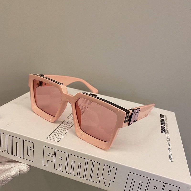 Kính Mắt Gọng To