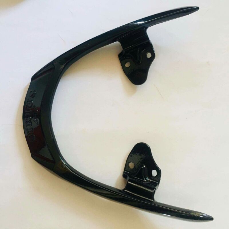 Cảng sau Sirius FI