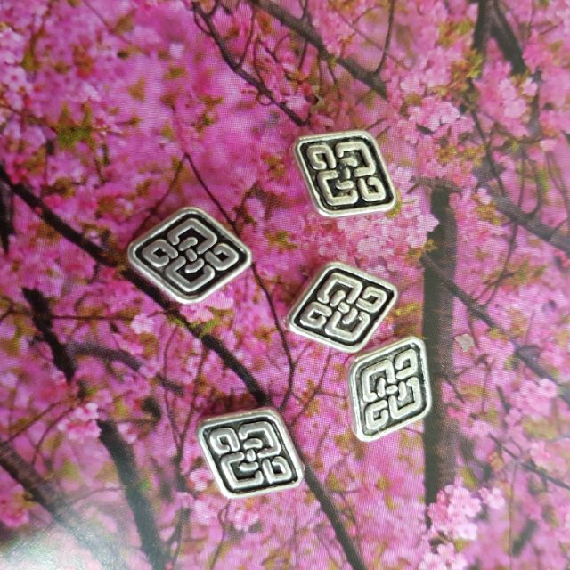 Ống xỏ hình thoi xi bạc
