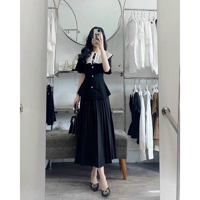 SET ÁO PEPLUM NÚT ĐEN CỔ DẬP Li NUDE KÈM CHÂN VÁY DẬP LY