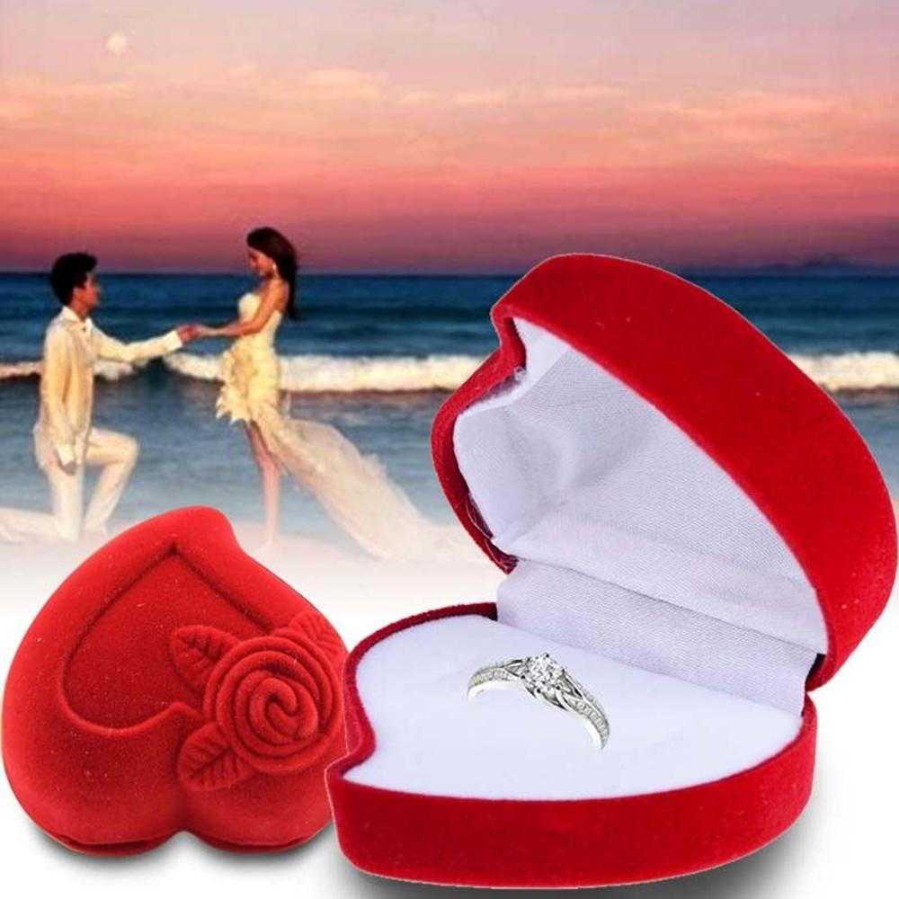 Hộp Đựng Nhẫn Cưới Hình Trái Tim Ốp