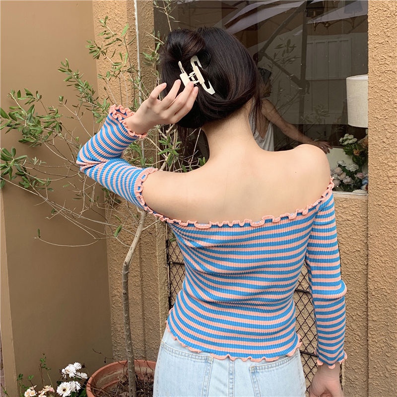 Áo trễ vai kẻ sọc ngang trẻ trung quyến rũ cho nữ