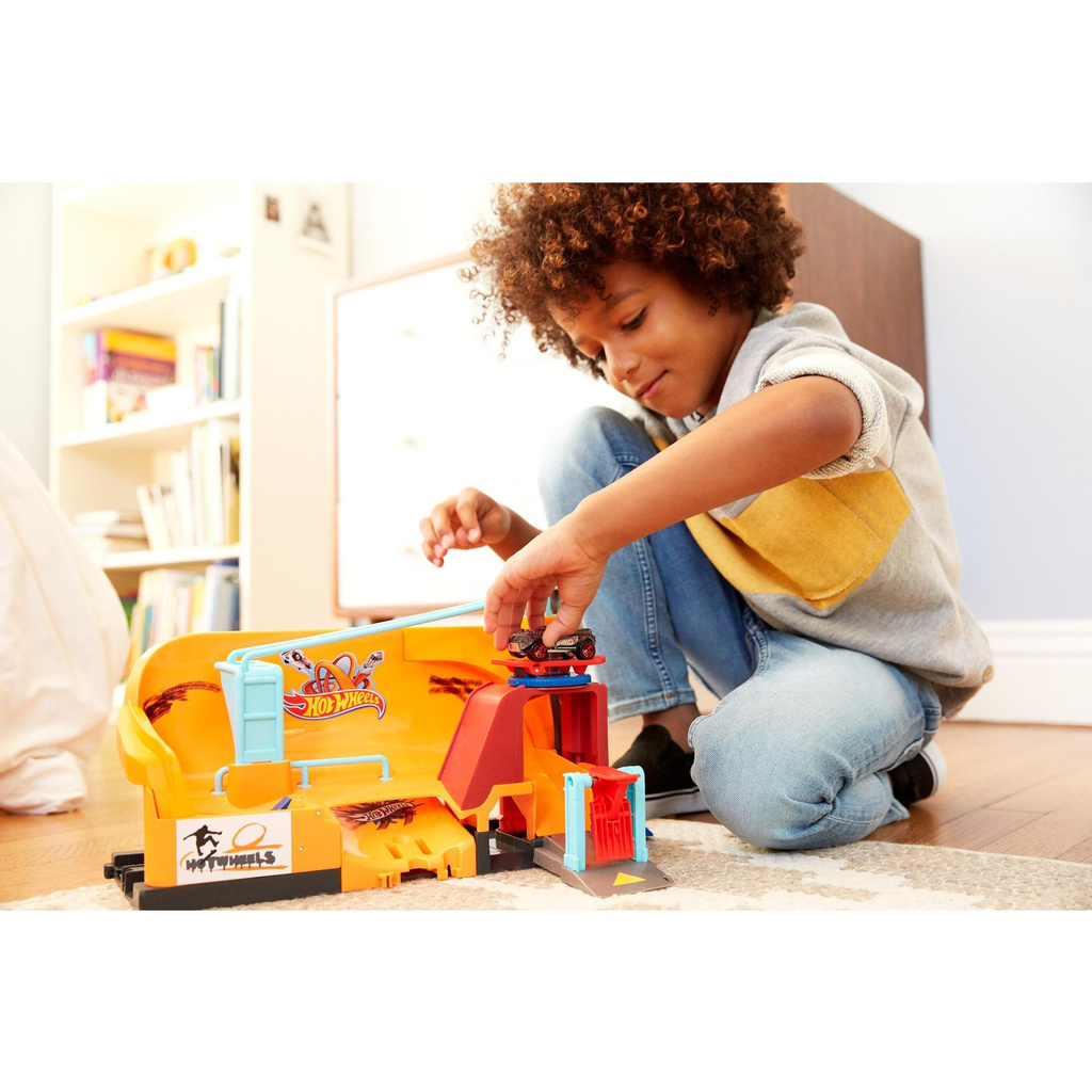 Bộ Xe Hotwheels Biểu Diễn Skate Park