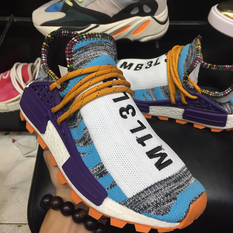 Giầy Adidass Human Race v3 ( version - xanh cam)