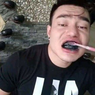 Kem đánh răng làm trắng than hoạt tính