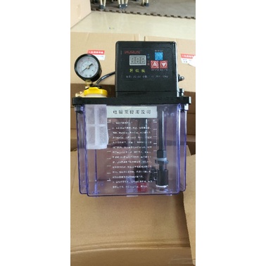 Bình bơm dầu tự động bôi trơn máy CNC 1.8L- 220V sử dụng máy cnc