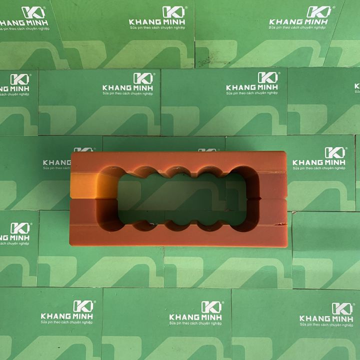 Khuôn kẹp pin 18650 5S 2P phíp đúc cao cấp và có nam châm hít cực mạnh