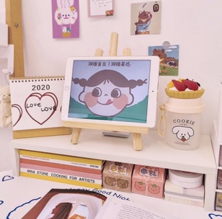 Kệ gỗ trắng để bàn decor bàn học