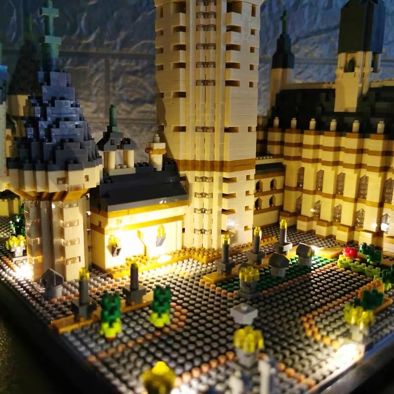 Lâu đài phép thuật Hogwarts phim Harry Potter 7750 mảnh ghép mô hình đồ chơi xếp hình lắp ráp lego trẻ em