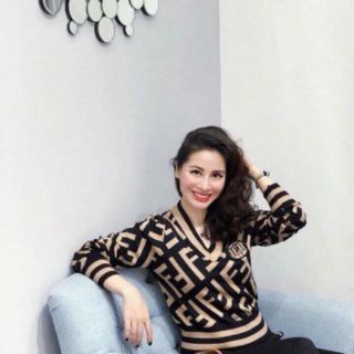 Áo len họa tiết Fendy