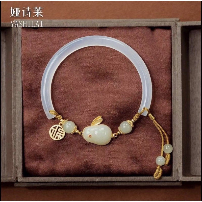 Vòng Bunny Thỏ Ngọc mix #charm rất xinh nhé các xị em. Đeo vào cái tay cưng xĩu ✨✨