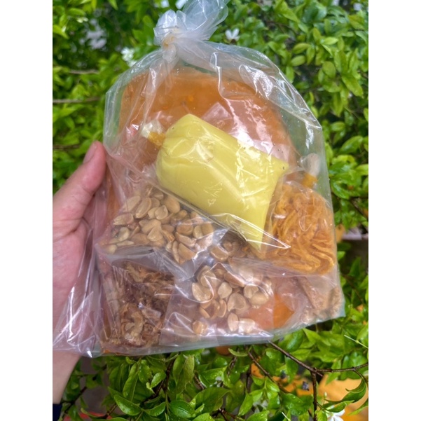 Bánh Tráng Bơ