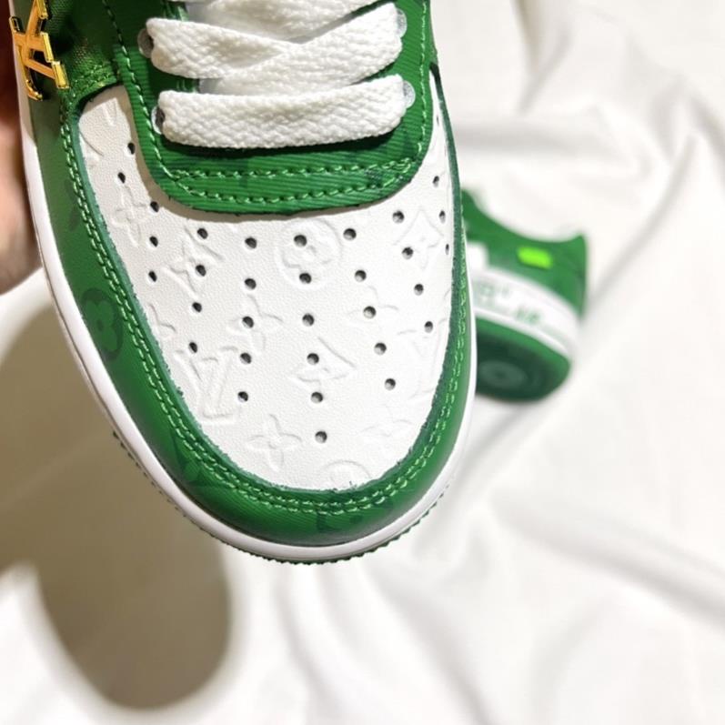 𝐆𝐢𝐚̀𝐲 𝐍𝐢𝐤𝐞 𝐀𝐢𝐫 𝐅𝐨𝐫𝐜𝐞 𝟏 𝐋𝐨𝐰 𝐱 𝐋𝐨𝐮𝐢𝐬 𝐕𝐮𝐢𝐭𝐭𝐨𝐧 𝐌𝐨𝐧𝐨𝐠𝐫𝐚𝐦 𝐁𝐫𝐨𝐰𝐧, 𝐀𝐅𝟏 𝐋𝐕 𝐋𝐨𝐮𝐢𝐬 𝐕𝐮𝐢𝐭𝐭𝐨𝐧 𝐓𝐫𝐚̆́𝐧𝐠 , xanh lá, green