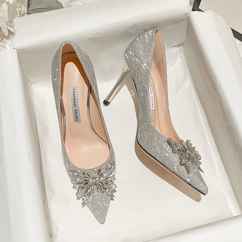 Giày cao gót 8p bọc lụa nhũ đính đá nơ siêu hot hit Full box hàng nhập QCCC RH-828-30