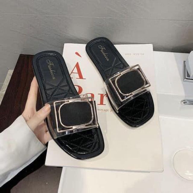 Dép khuy vuông siêu xinh