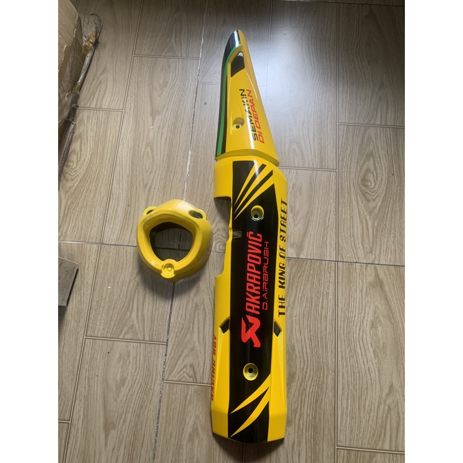Ốp pô và chụp đích pô xe exciter 150 màu vàng đen mẫu zin
