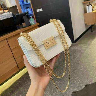 Túi cnk da rắn, khóa bấm đeo chéo siêu đẹp size 18cm