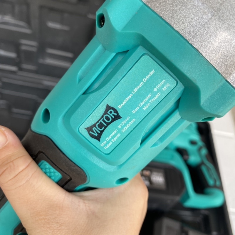 Combo máy khoan pin , khoan bê tông pin , thân máy mài pin và 2 pin 15cell không chổi than