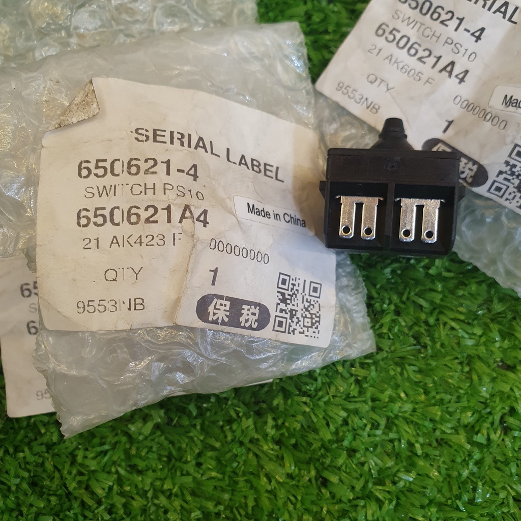 Công tắc Makita 9553nb 9556nb