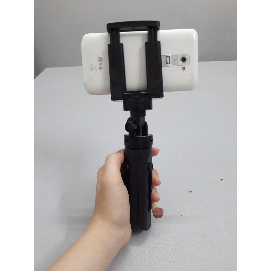 Gậy Chụp Ảnh Tự Sướng 3 Châ Tripod Chụp Hình Selfie.