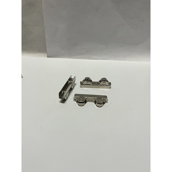 Bánh xe tủ, bánh xe kính