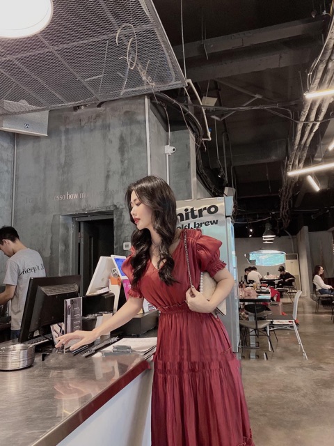 MAXI TƠ SỐNG CHÂN TẦNG TAY BỒNG HỞ LƯNG