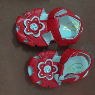 Dép tập đi cho bé