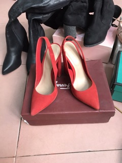 Thanh lý giày auth và q chau 35, 36
