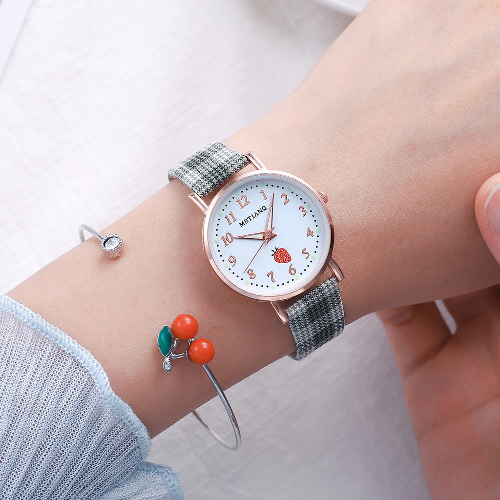 Đồng hồ thời trang nữ Mstianq MS31 dây da sọc caro cực đẹp, mặt số dể dàng xem giờ | BigBuy360 - bigbuy360.vn