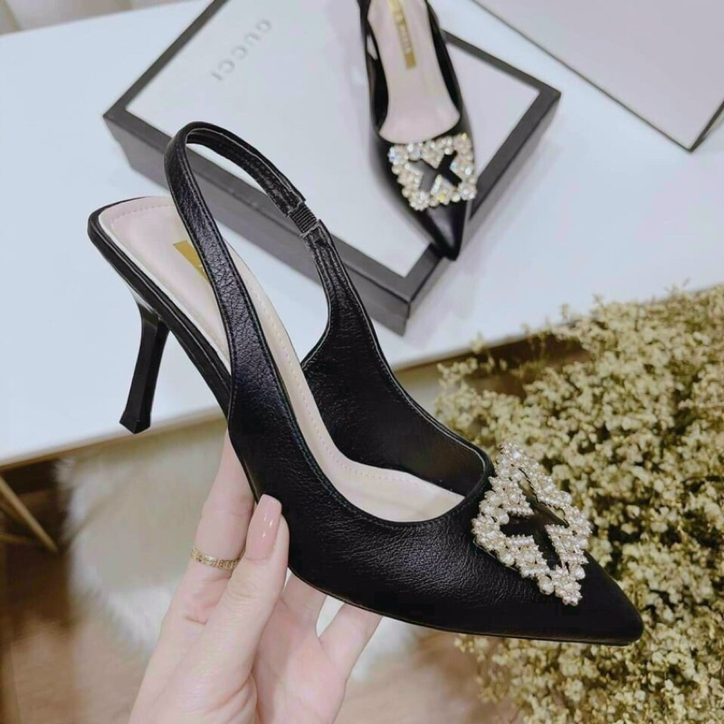 Giày sandal bít mũi hoa đá vuông quai hậu gót nhọn 7p chảnh dã man