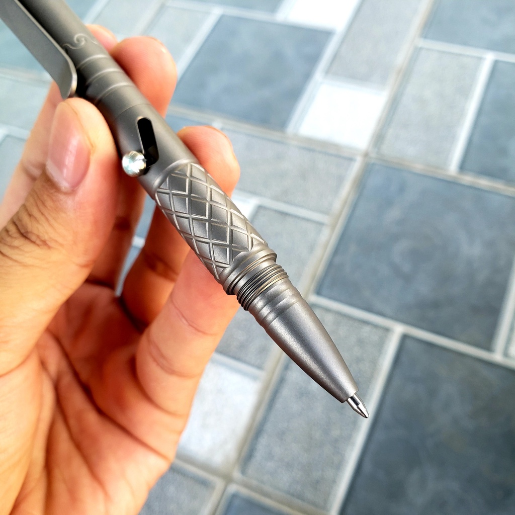 Bút Titanium Tacray đa năng
