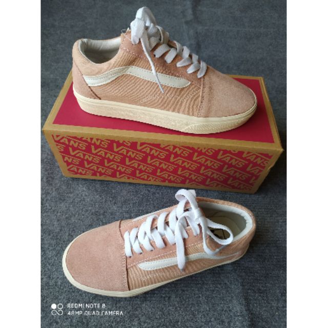 Vans hồng phấn