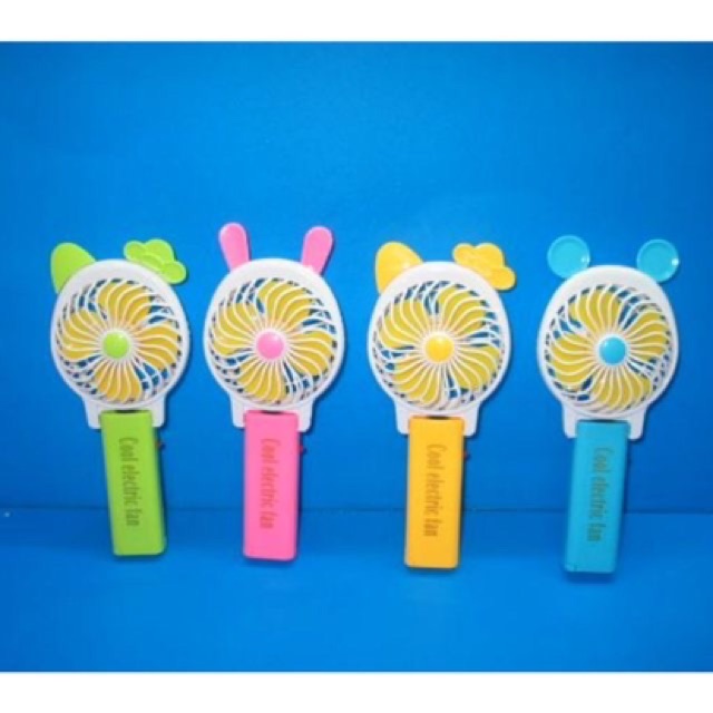 Quạt mini fan cầm tay màu ngẫu nhiên