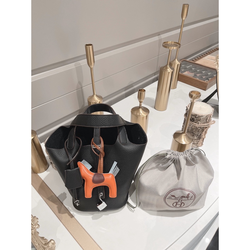 Túi giỏ W888-18 picotin da mềm, form chuẩn đẹp, lót da lộn Phụ kiện đi kèm charm, khăn