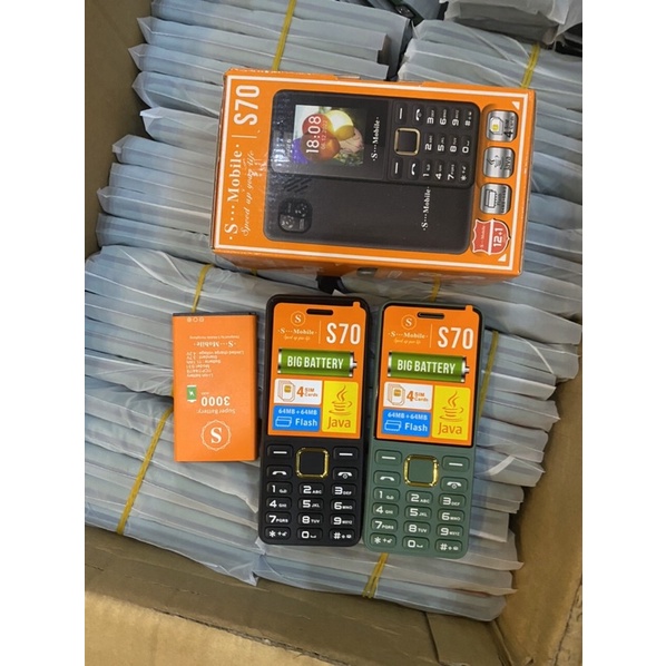Điện thoại S70 4 sim