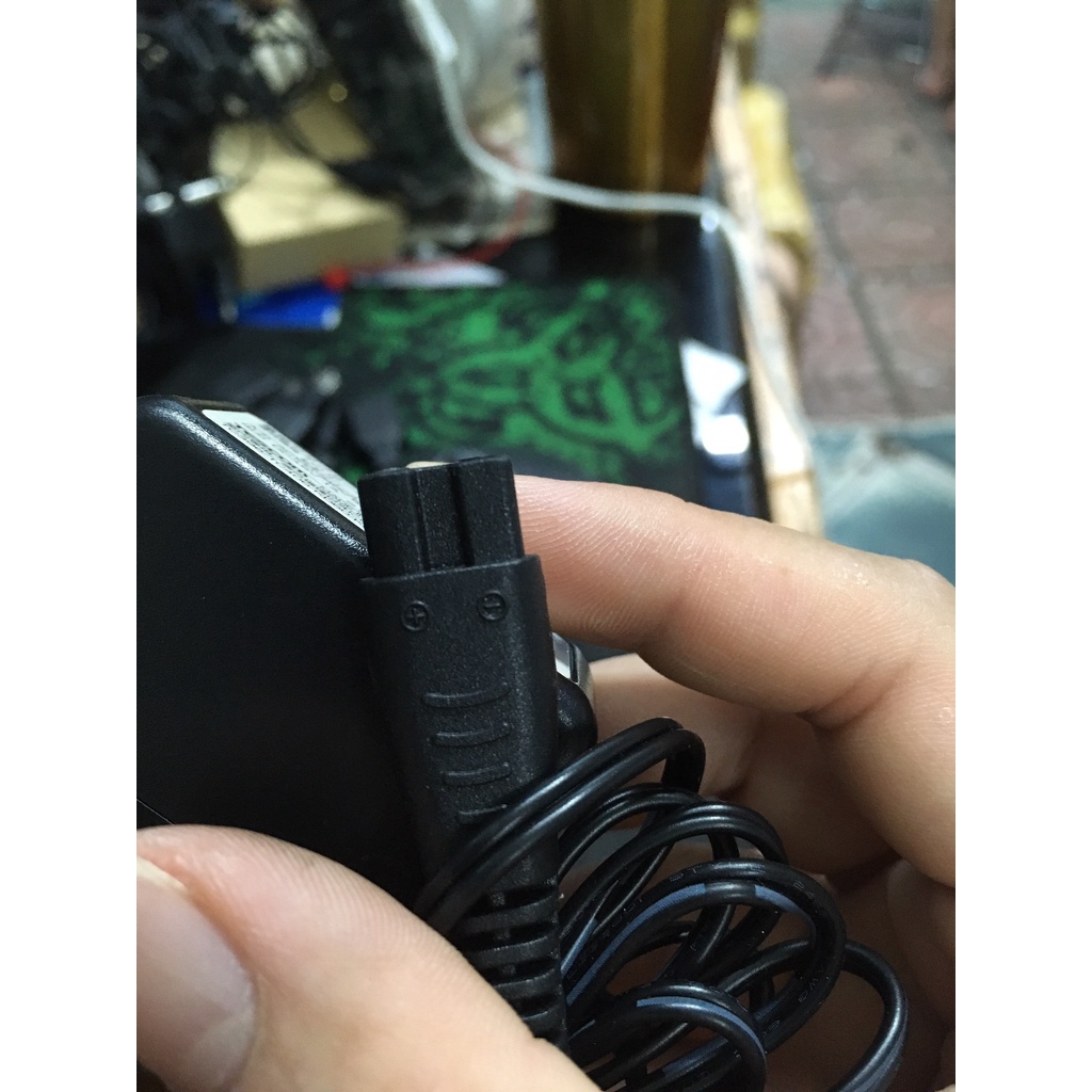 CHÍNH HÃNG ,QUA SỬ DỤNG, MỚI 99% SẠC NGUỒN Tông đơ cắt tóc Tescom TC406 TC396 KD60 KD80 TAD27 - Nhật Bản 3.6V 1A