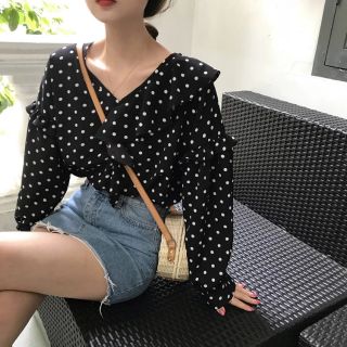 Áo sơ mi chấm bi