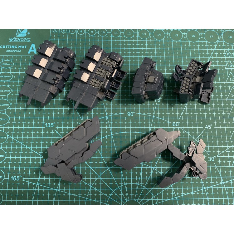 Mô hình lắp ráp Igel pack cho MG Heavyarms và HArms Unit