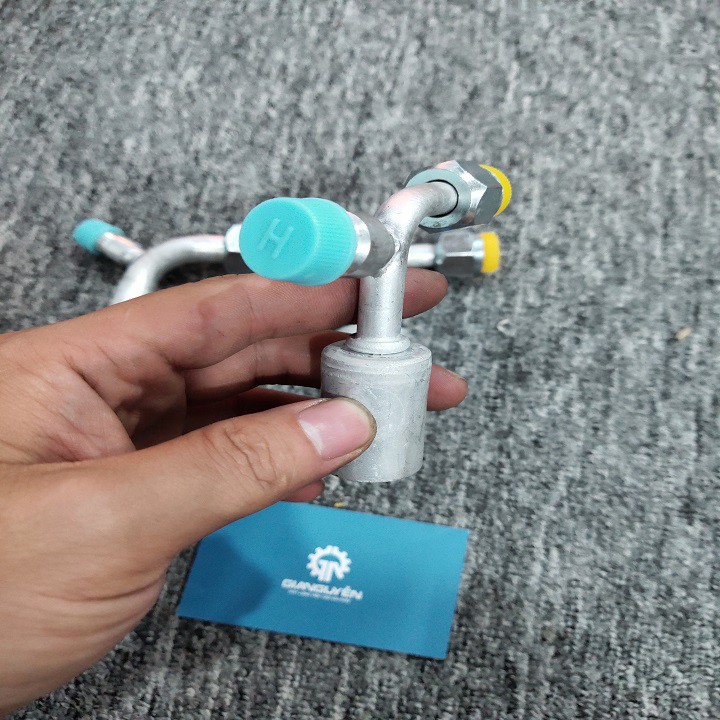 Co nhôm có đầu nạp L H