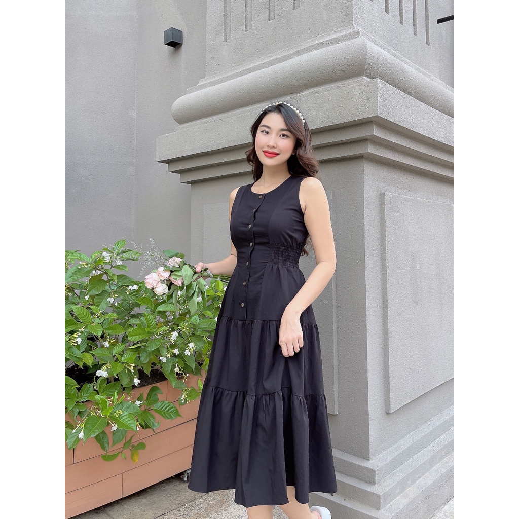 Đầm sát nách Margaret C560 phối nút gỗ xòe tầng đuôi cá trẻ trung Cin House