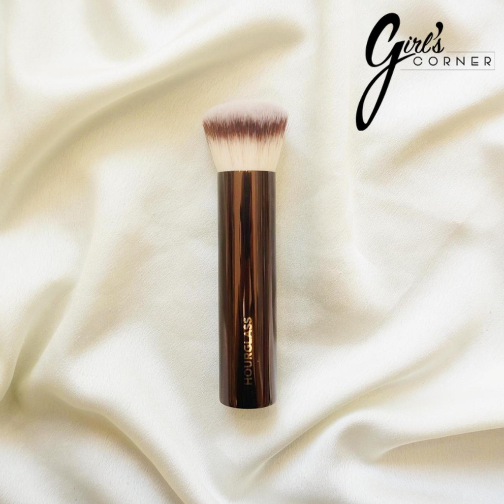 Cọ nền Hourglass Vanish™ Seamless Finish Foundation Brush