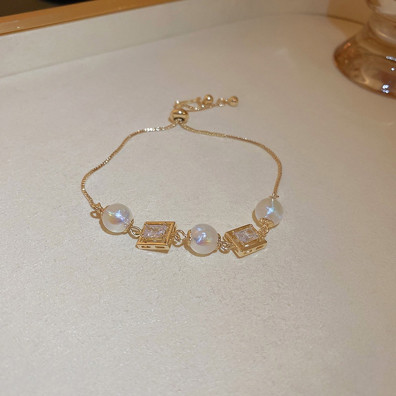 Vòng Đeo Tay Đính Ngọc Trai Zircon Hình Vuông Thời Trang Dành Cho Nữ F814