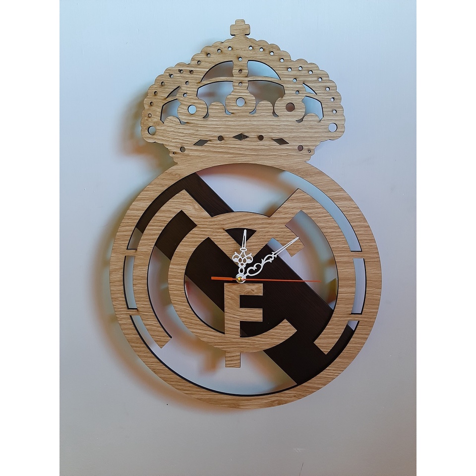Đồng hồ gỗ real madrid