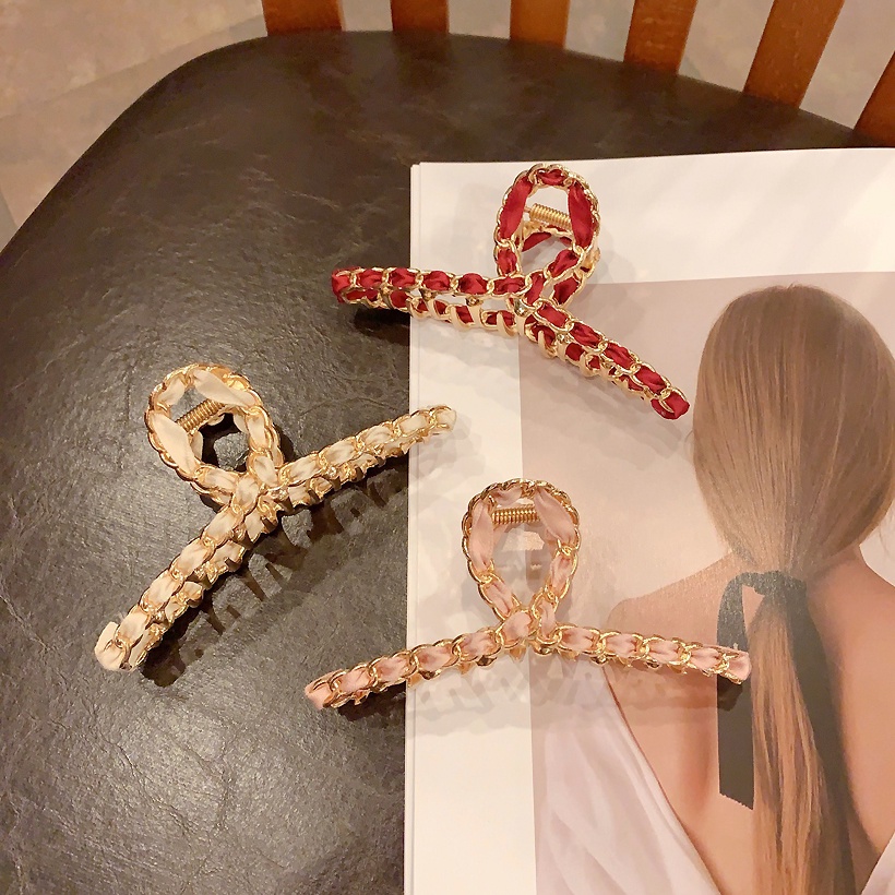 Giá Đỡ Tóc Đơn Màu Đỏ Hàn Quốc Với Thìa