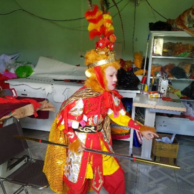 Trang phục TỀ THIÊN ĐẠI THÁNH cho trẻ em cao cấp